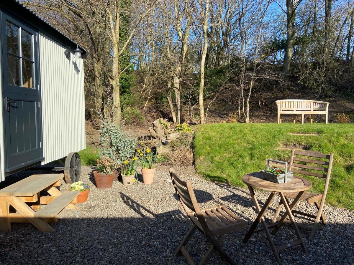 Peaceful Shepherd'S Hut In Beautiful Countryside. Linlithgow Kültér fotó